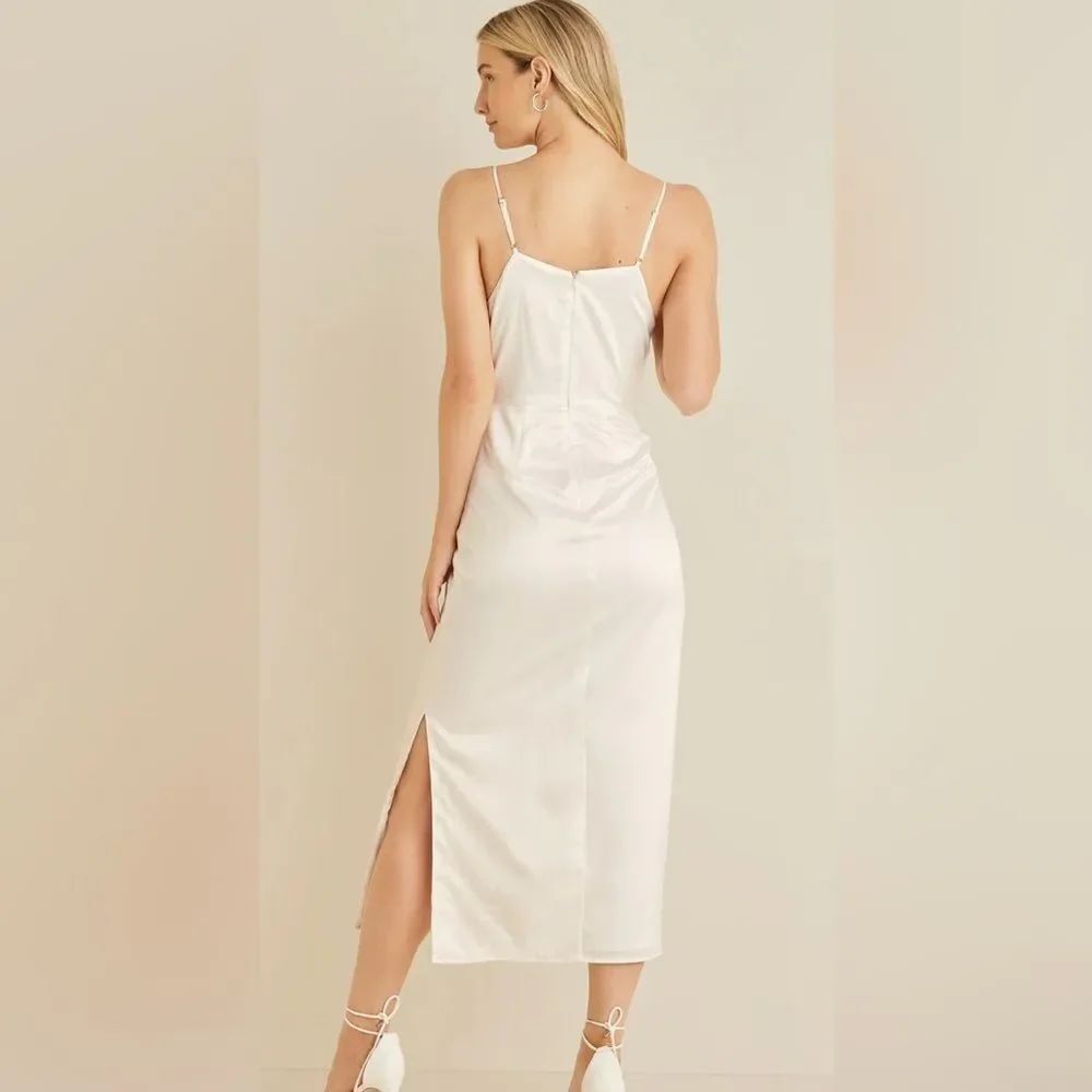 🛍️Cowl Neck Satinny Slip Dress in Ivory New With Tags  Size 8 - Picture 4 of 7